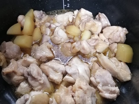 ホットクックで作る鶏とじゃがいもの照り焼き